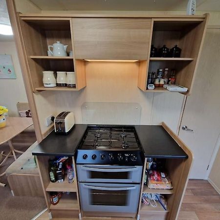 Homely 3 Bed Van @ Weymouth Bay 外观 照片