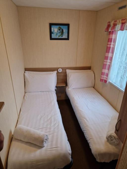 Homely 3 Bed Van @ Weymouth Bay 外观 照片
