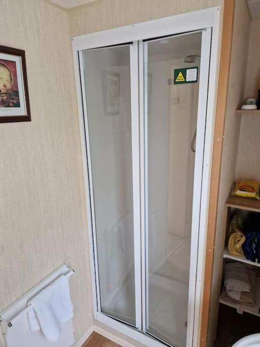 Homely 3 Bed Van @ Weymouth Bay 外观 照片
