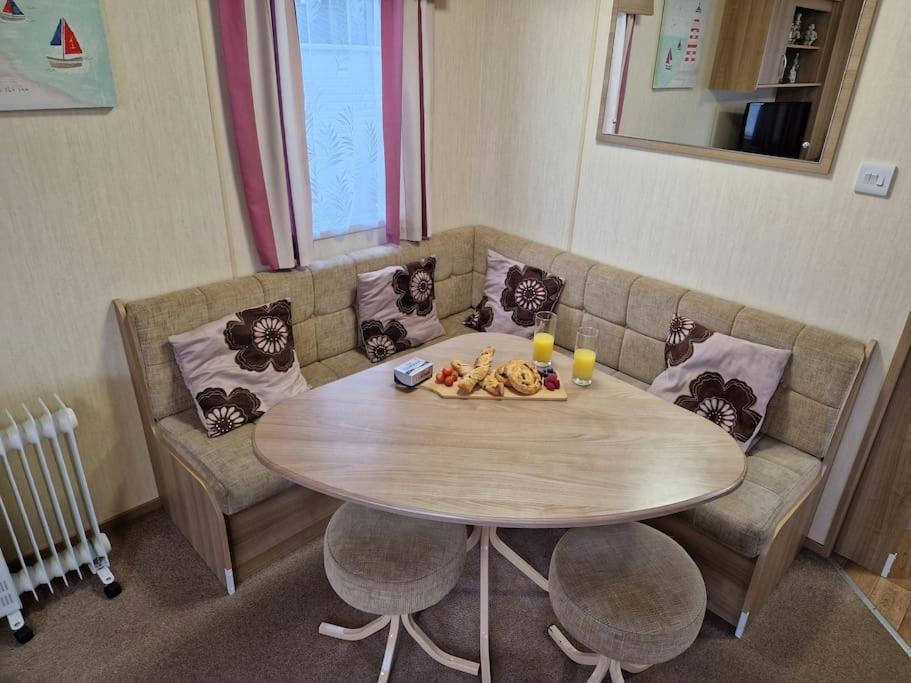 Homely 3 Bed Van @ Weymouth Bay 外观 照片
