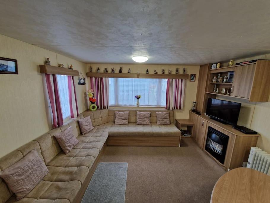 Homely 3 Bed Van @ Weymouth Bay 外观 照片